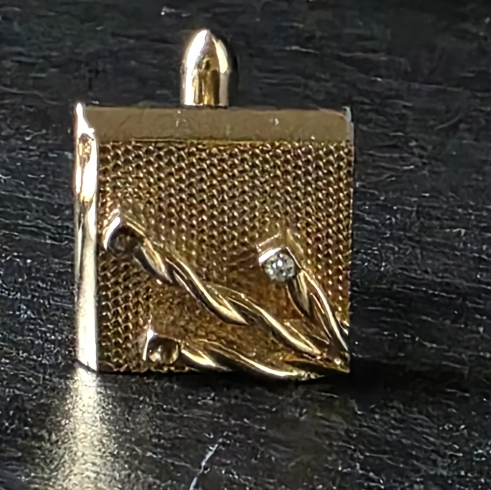 Vintage SWANK Mid Century Twisted Reed Gold Tone Cufflinks Condition As Shown